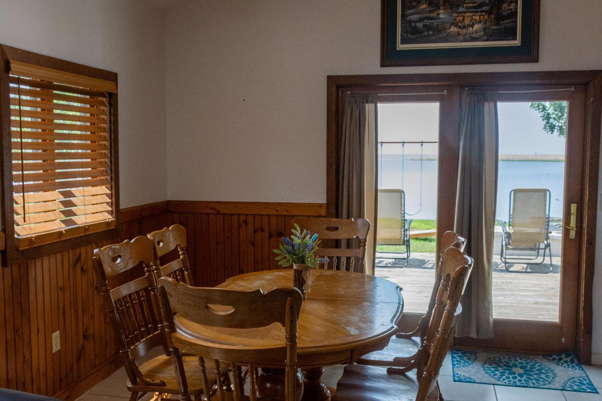 Cozy Home Lake Huron With Loft 2 Bedroom 1 Bathroom Au Gres Zimmer foto